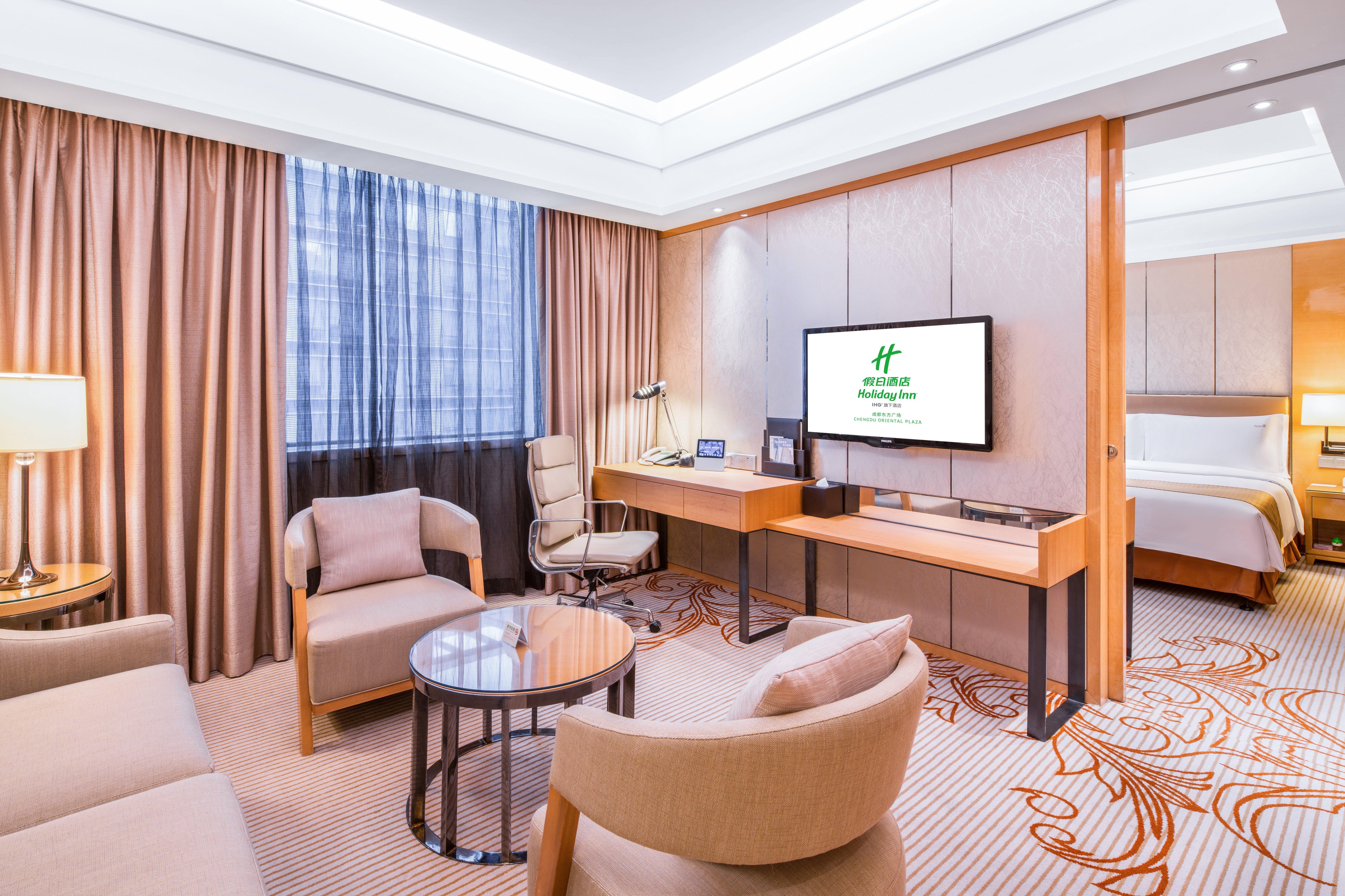 Holiday Inn Chengdu Oriental Plaza -Chunxi Road Taikoo Li Branch Екстериор снимка